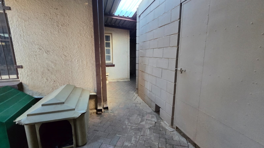 5 Bedroom Property for Sale in Navalsig Free State